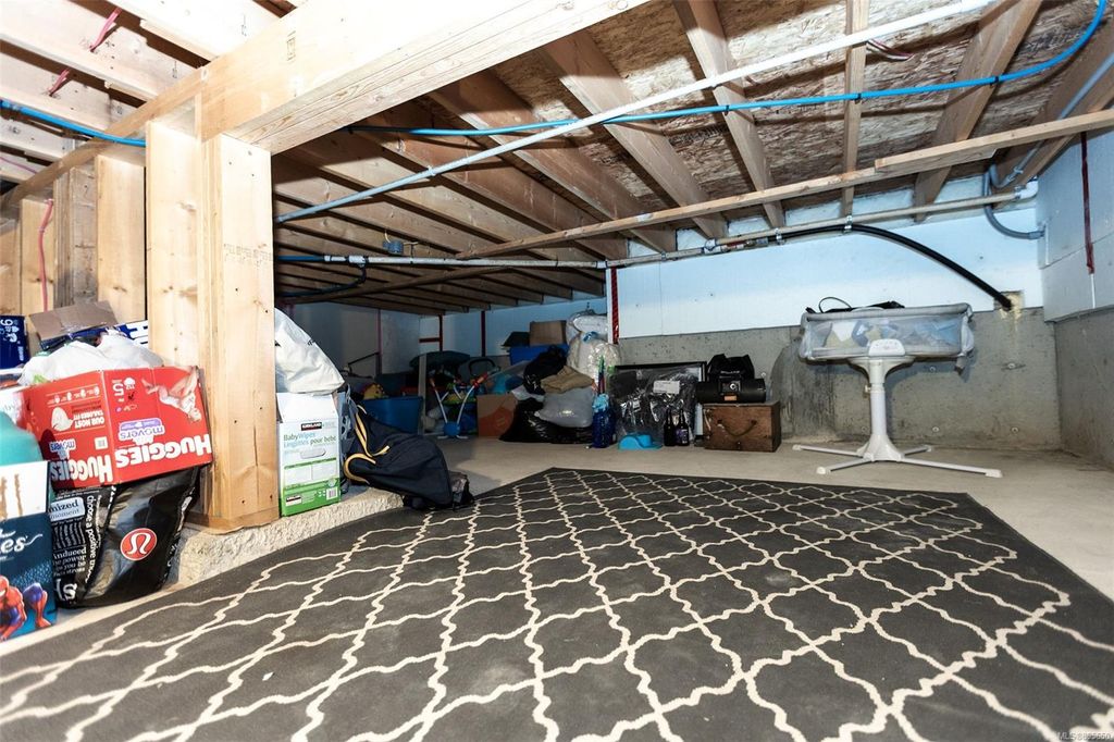 listing image 16042346420138