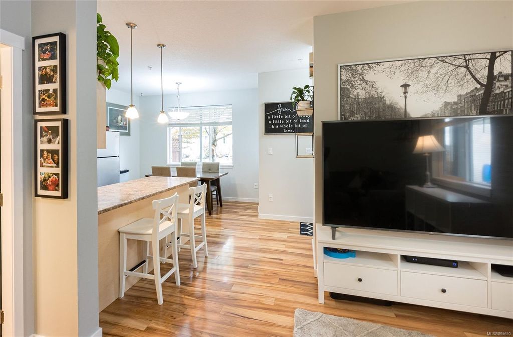 listing image 1604385951449