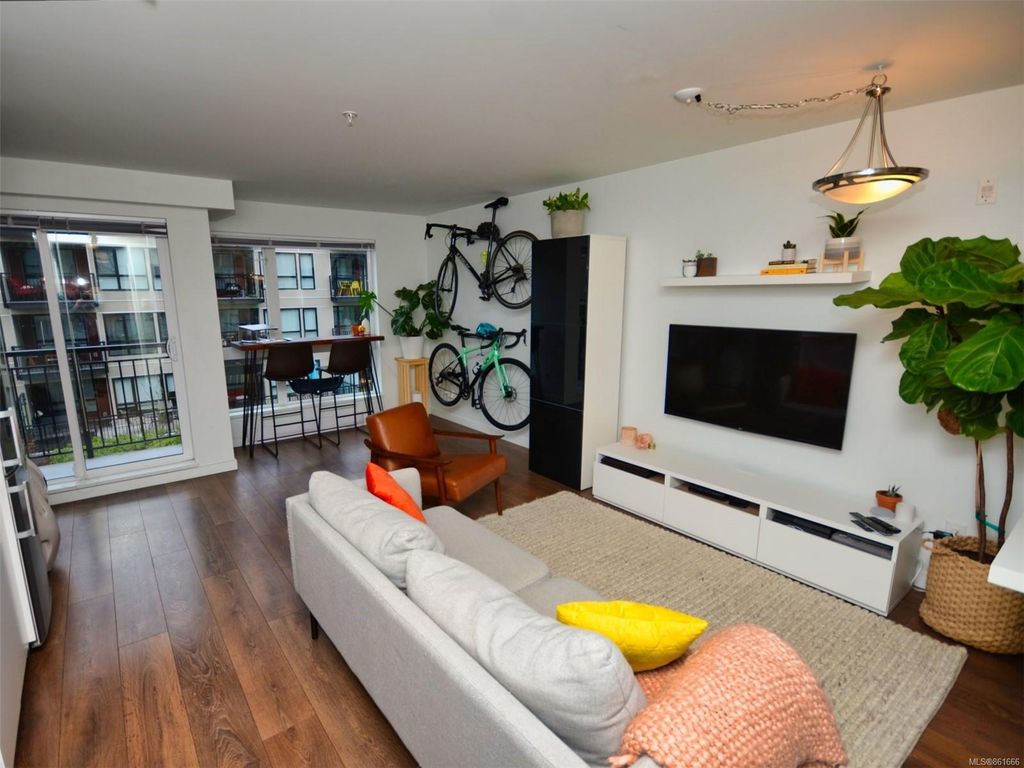 listing image 16041673902680242199