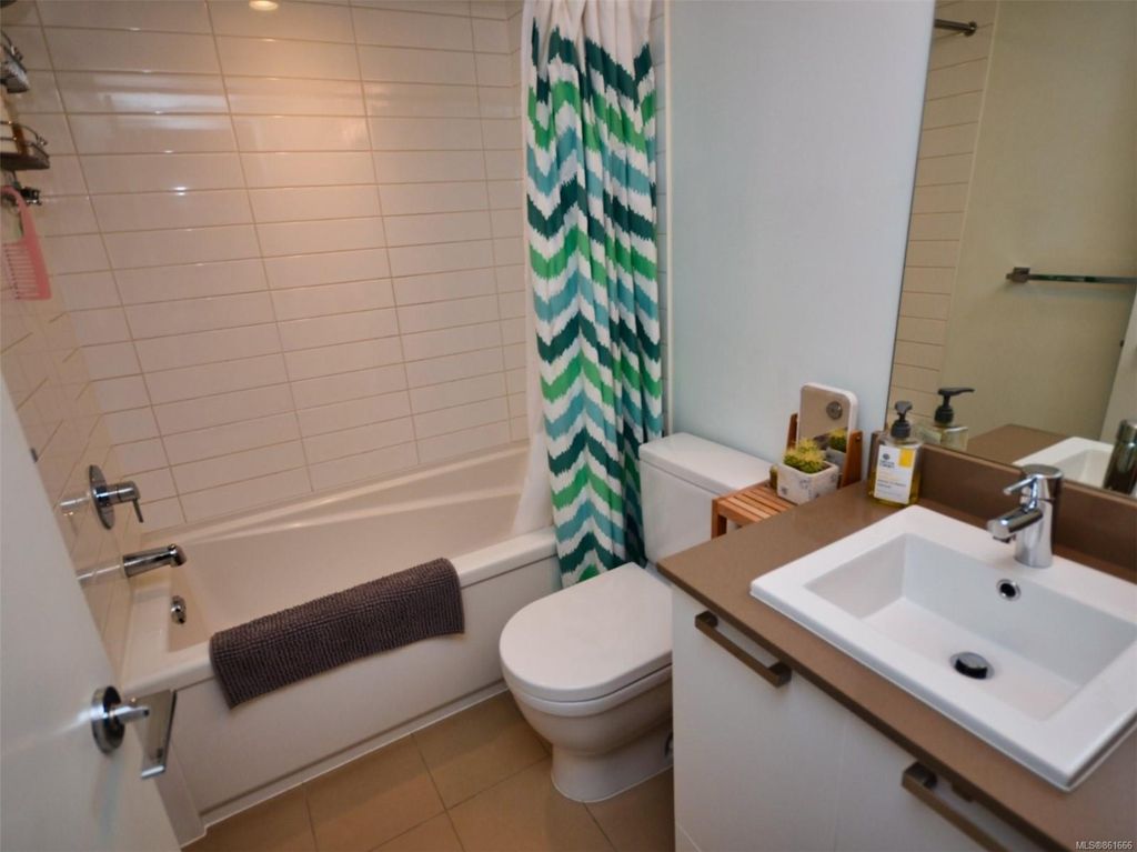 listing image 16046724638413561096