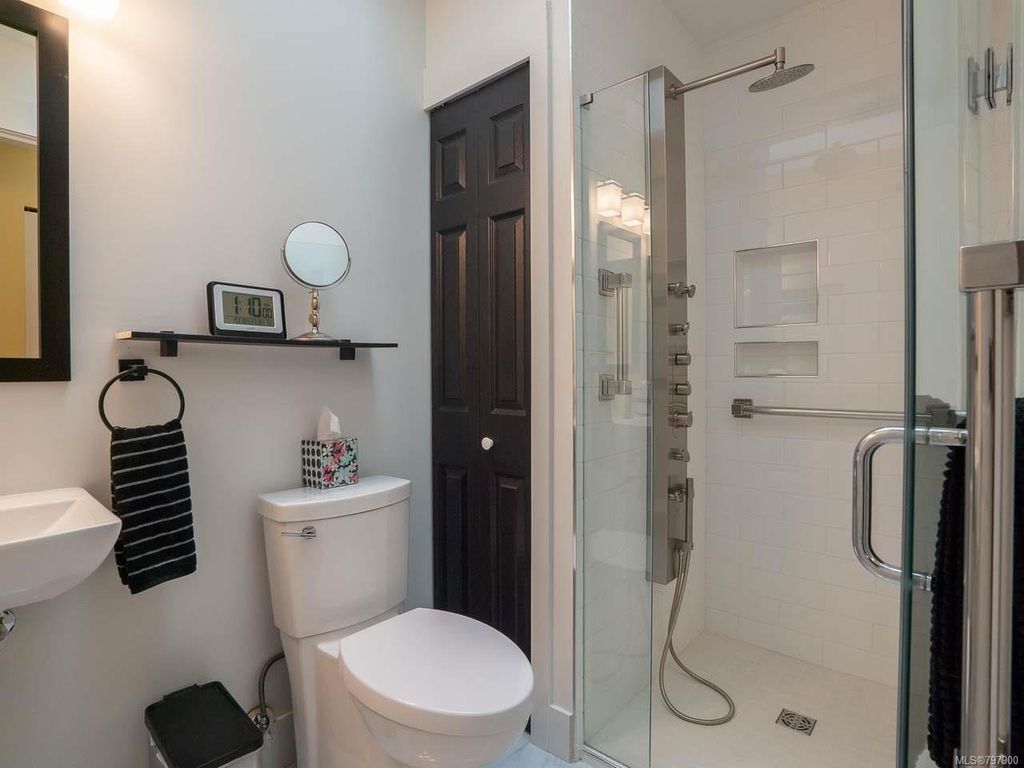 listing image 16048872896931563227