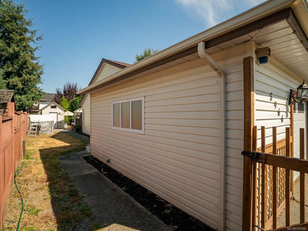 listing image 16043175578086966887