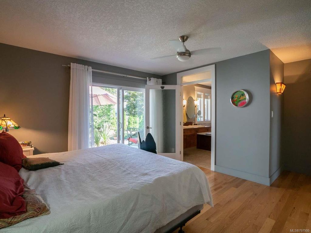 listing image 16040924391254668946