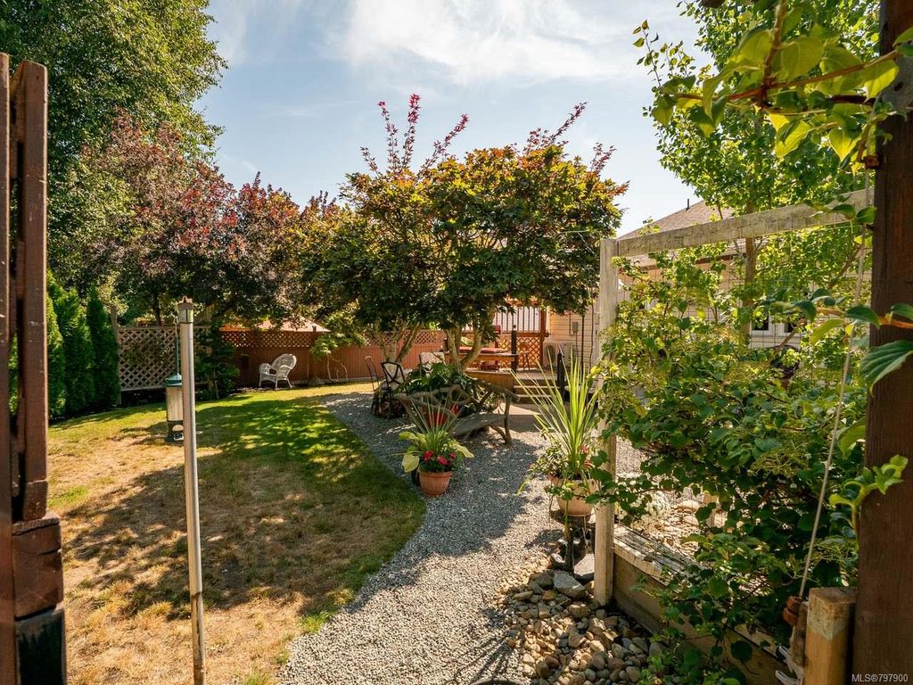 listing image 16042280323536491653