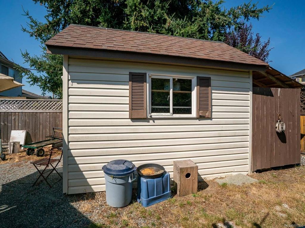 listing image 16048273693906843195