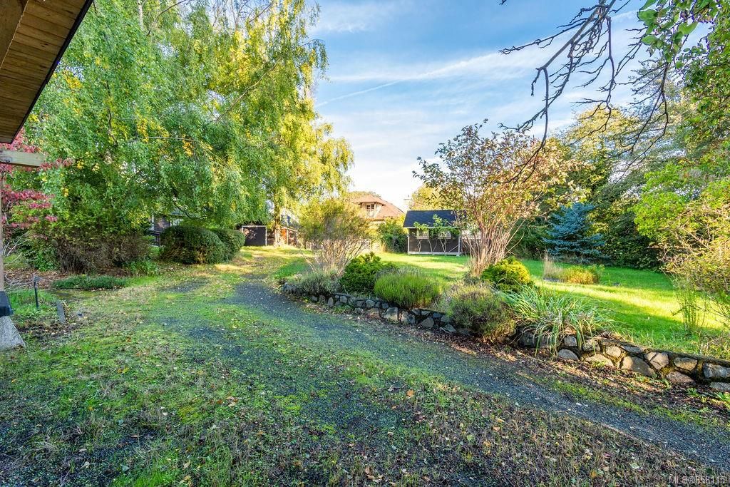 listing image 16046906701912425072