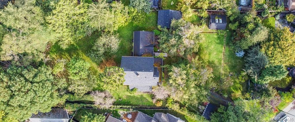 listing image 16049944231453138501