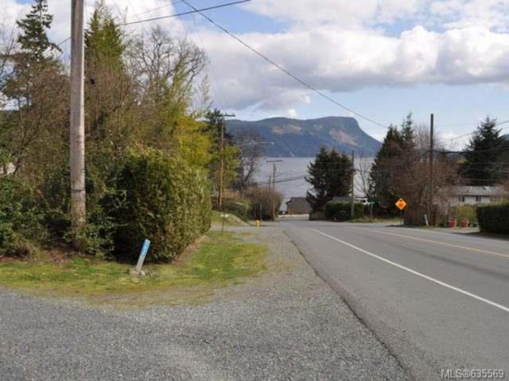 listing image 16048079951188372838