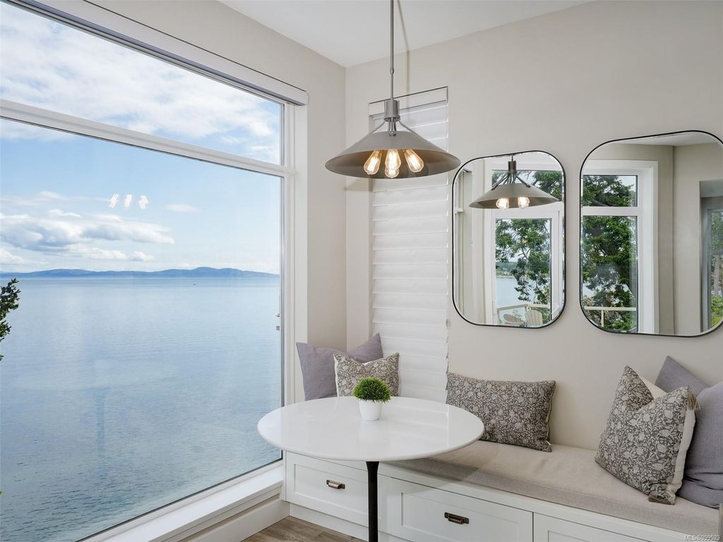 listing image 16049981281610198771