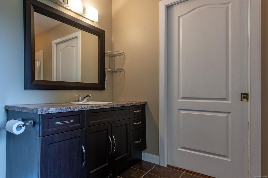 listing image 16042313996105516527