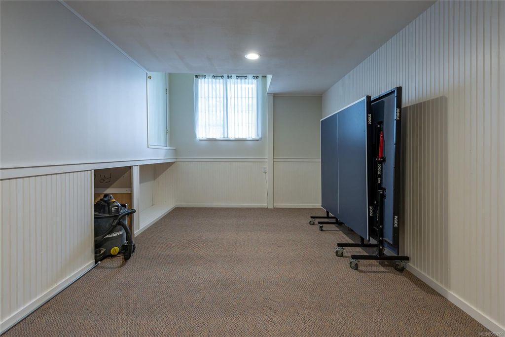 listing image 16043347166066775828