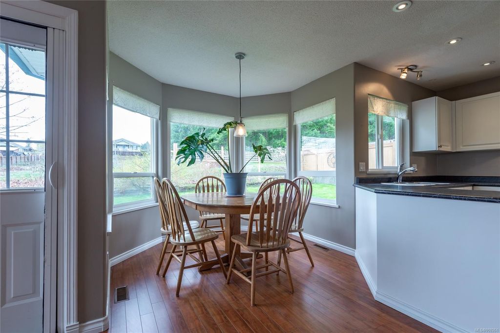 listing image 16041929148591031791