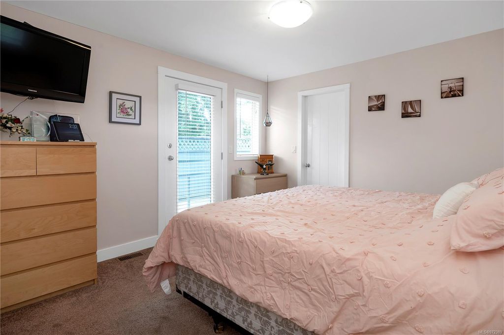 listing image 16040918190091130374