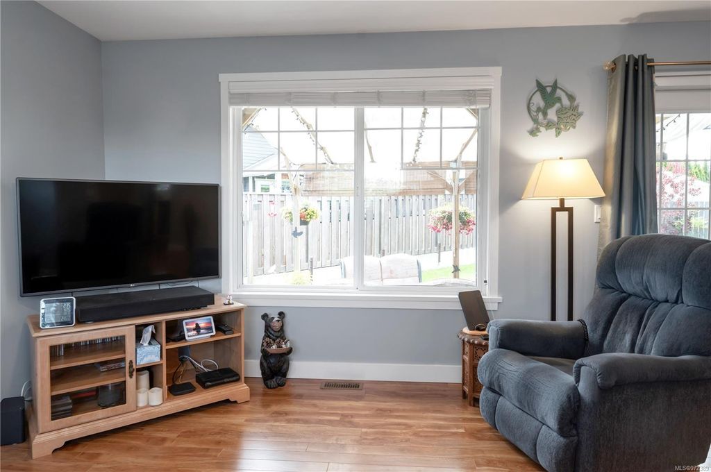 listing image 16044479060494529495