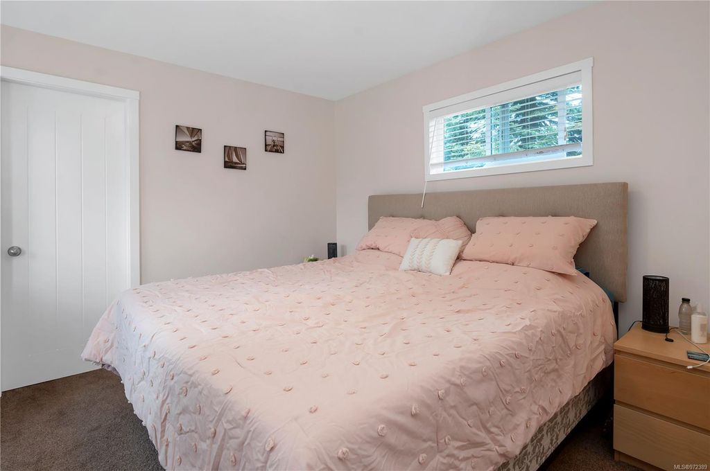 listing image 16047188303024979615