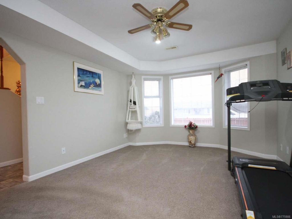 listing image 16042175511226139243