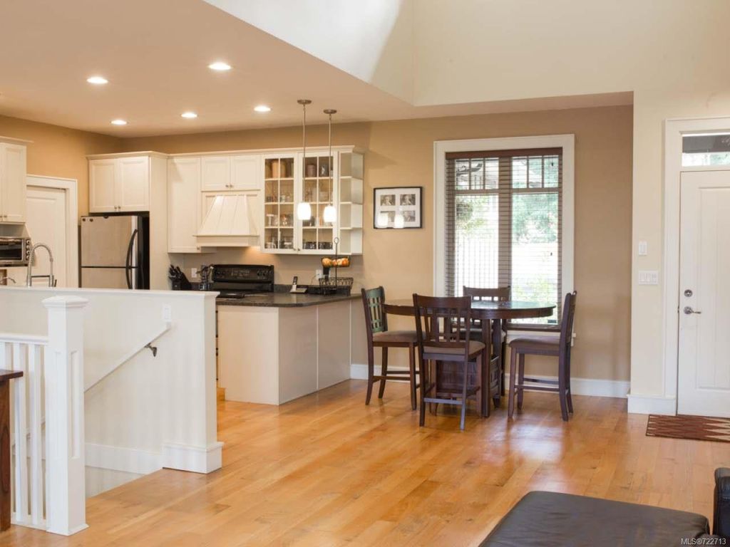 listing image 16046190455068807878