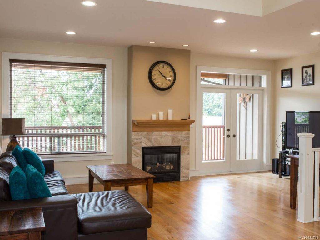 listing image 16048471755490024803