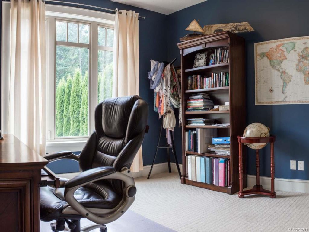 listing image 16042630329546900786