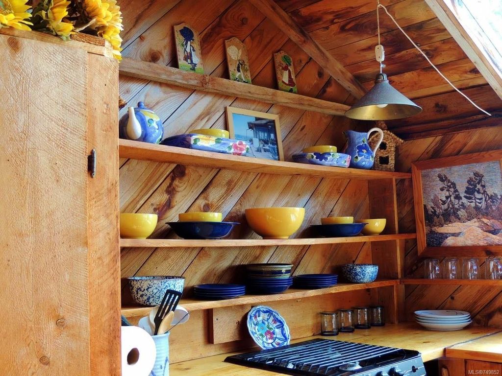 listing image 16048336985163351896