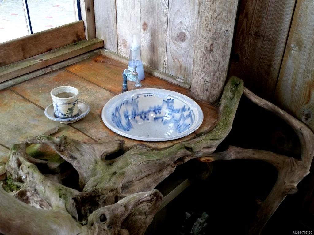 listing image 16042195685073760722