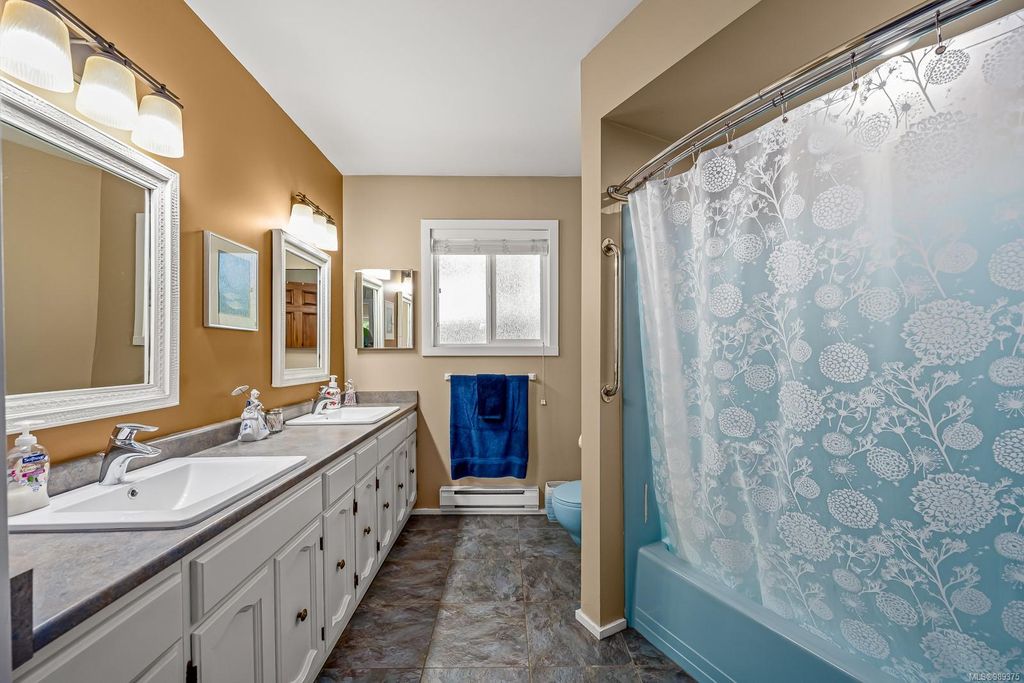 listing image 16044073400967641751