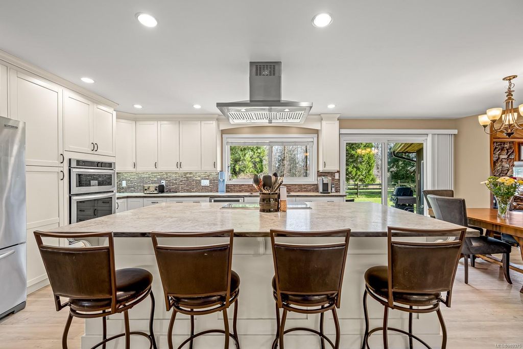 listing image 16046323911932015958