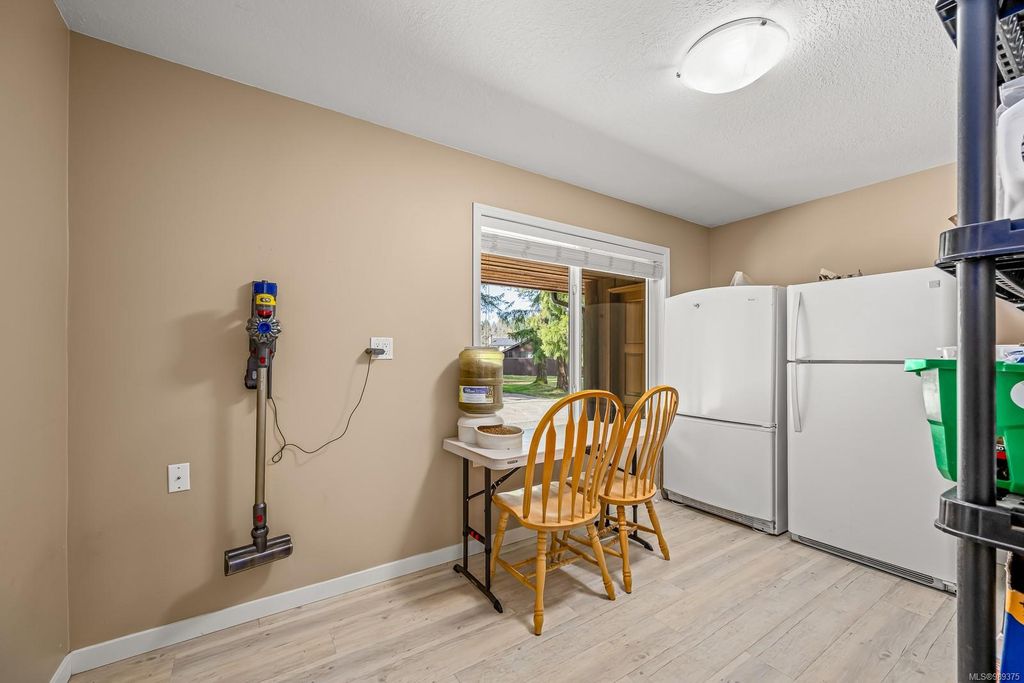 listing image 16045086024342252317