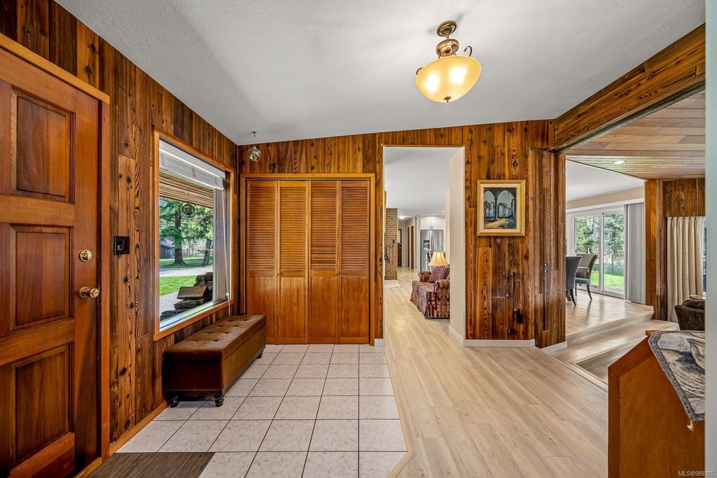 listing image 16041356236531568223