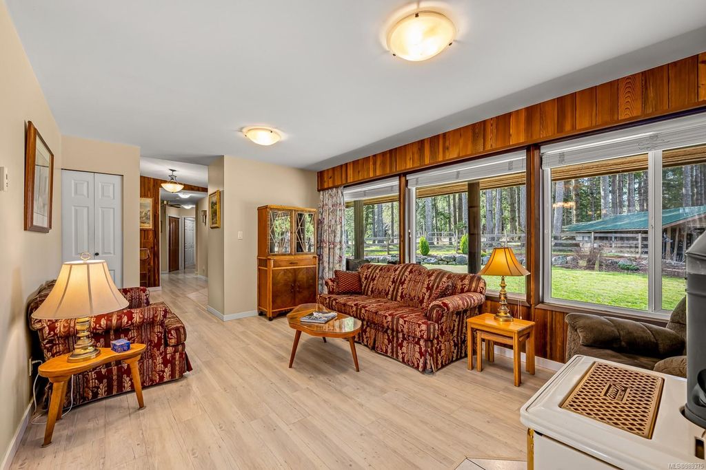 listing image 16043129752686531761