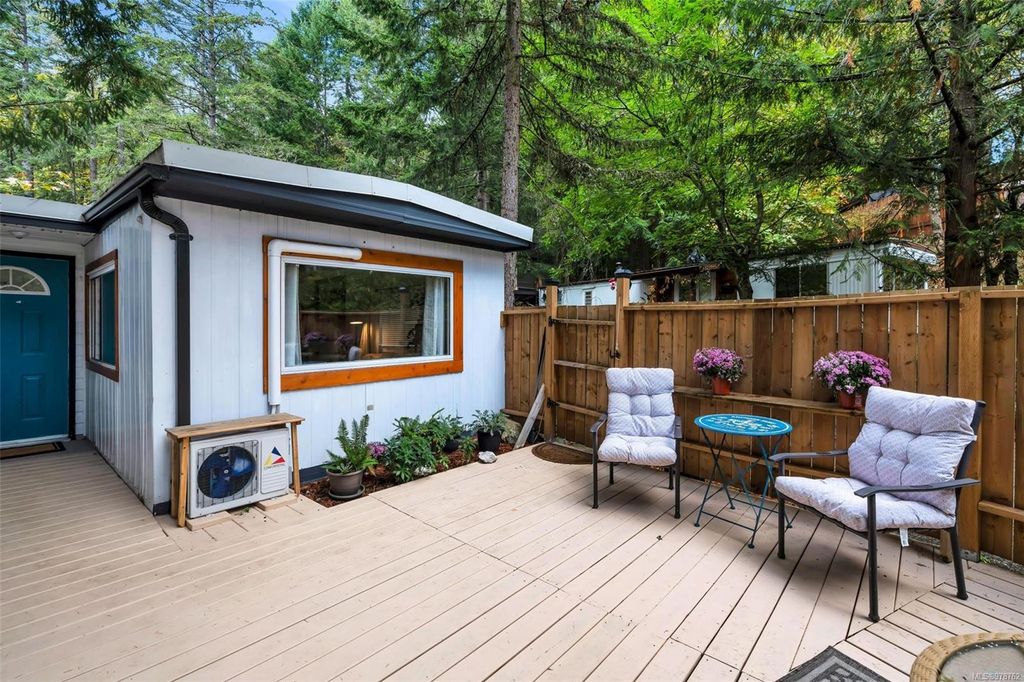 listing image 16047632279212256892