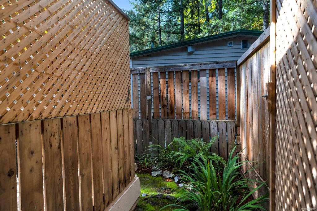 listing image 16041504954754035037