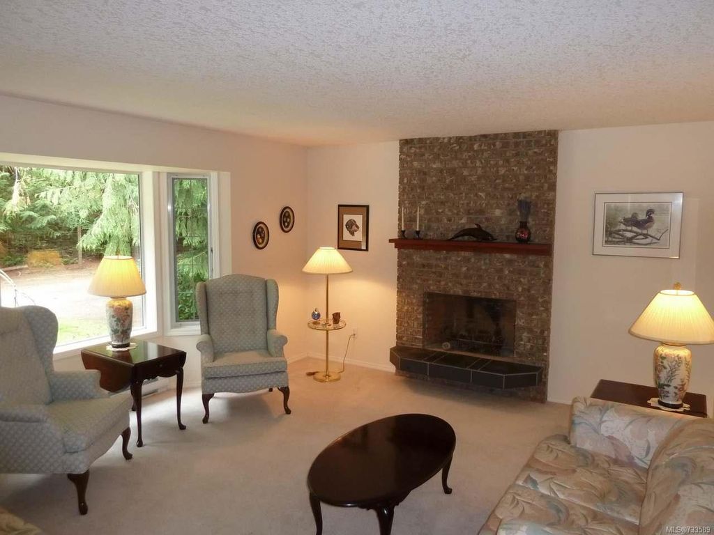 listing image 16049363180608289229