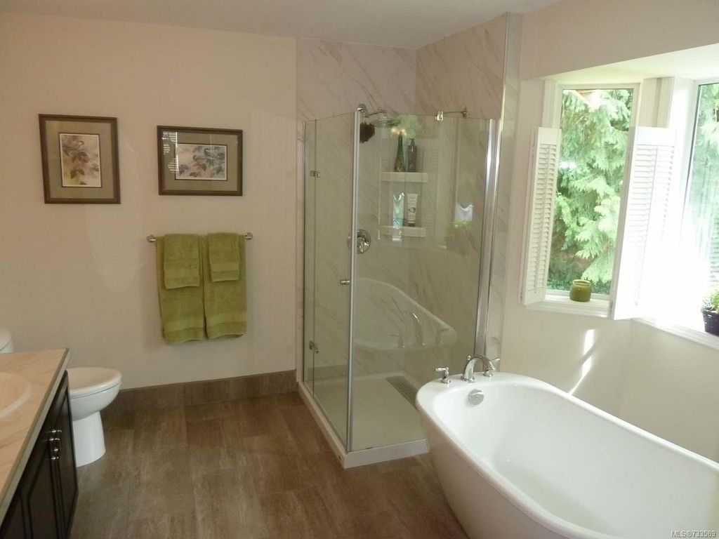listing image 16042222137785143800