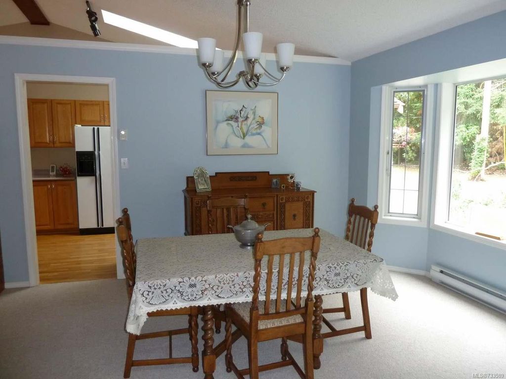 listing image 16043736239967806160