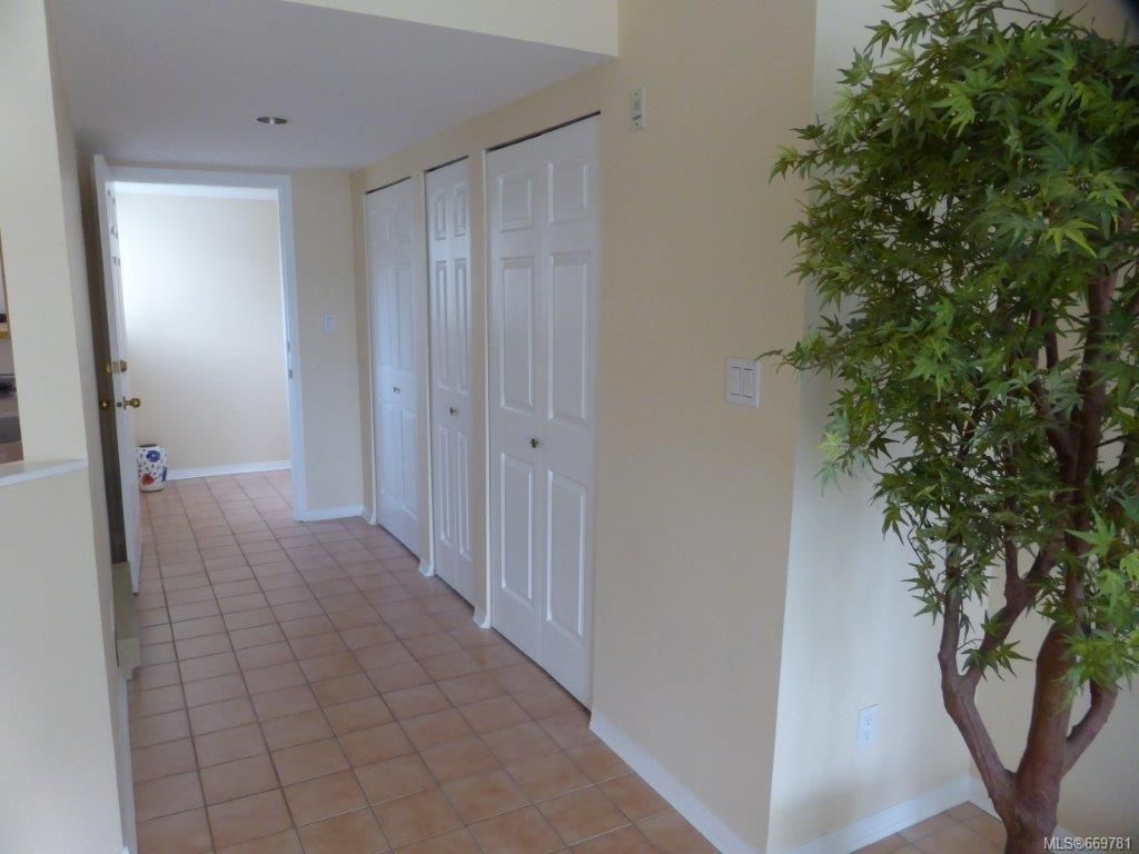 listing image 16048004473895839957