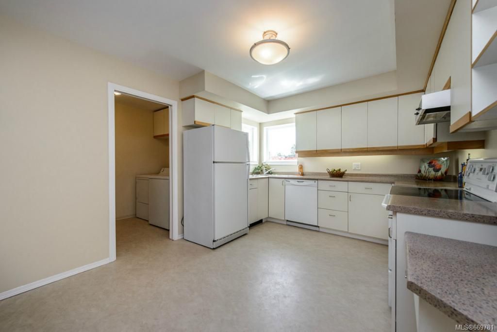 listing image 16044299723181844186