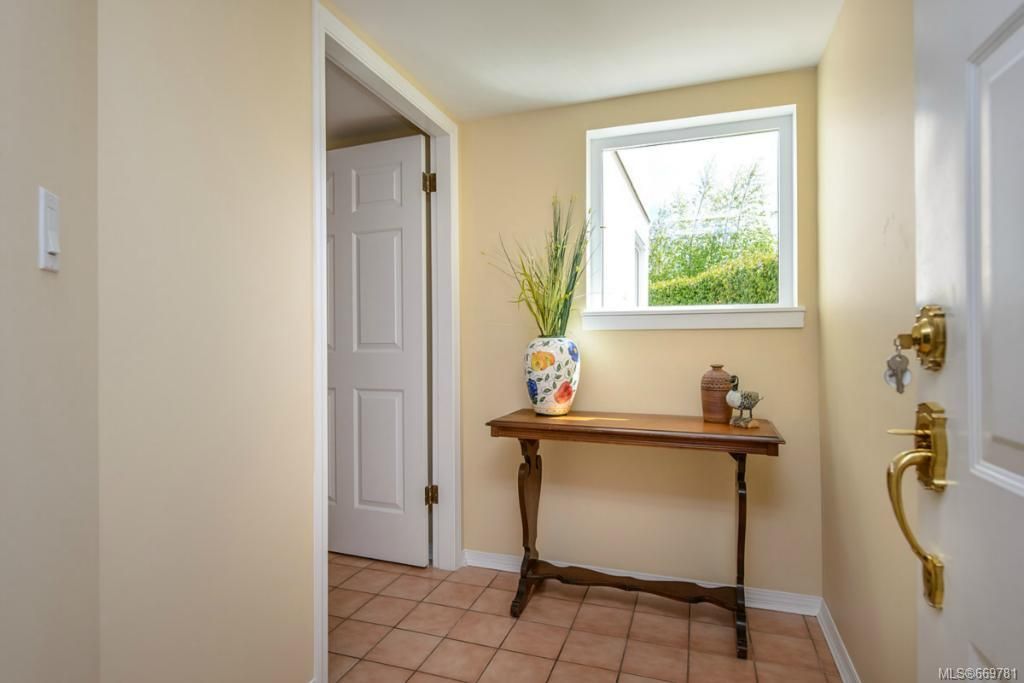 listing image 16047893930106795488