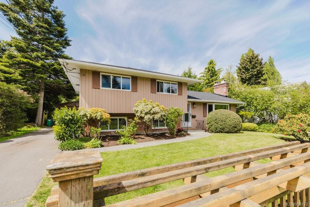 listing image 16044022648579663596
