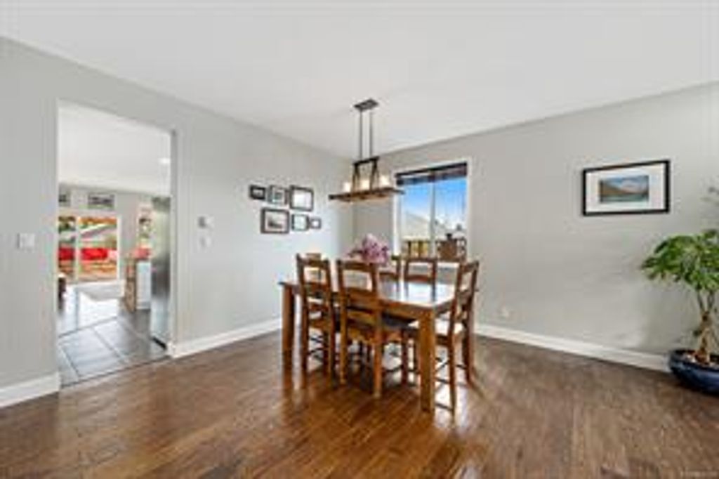 listing image 16041939696481060074
