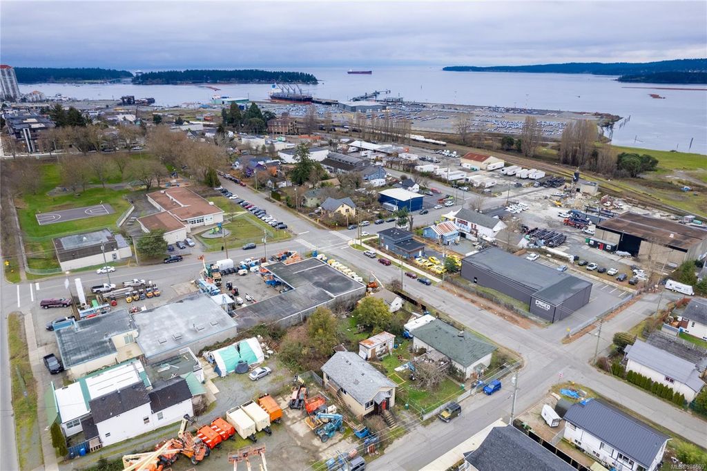 listing image 16044133641784613481