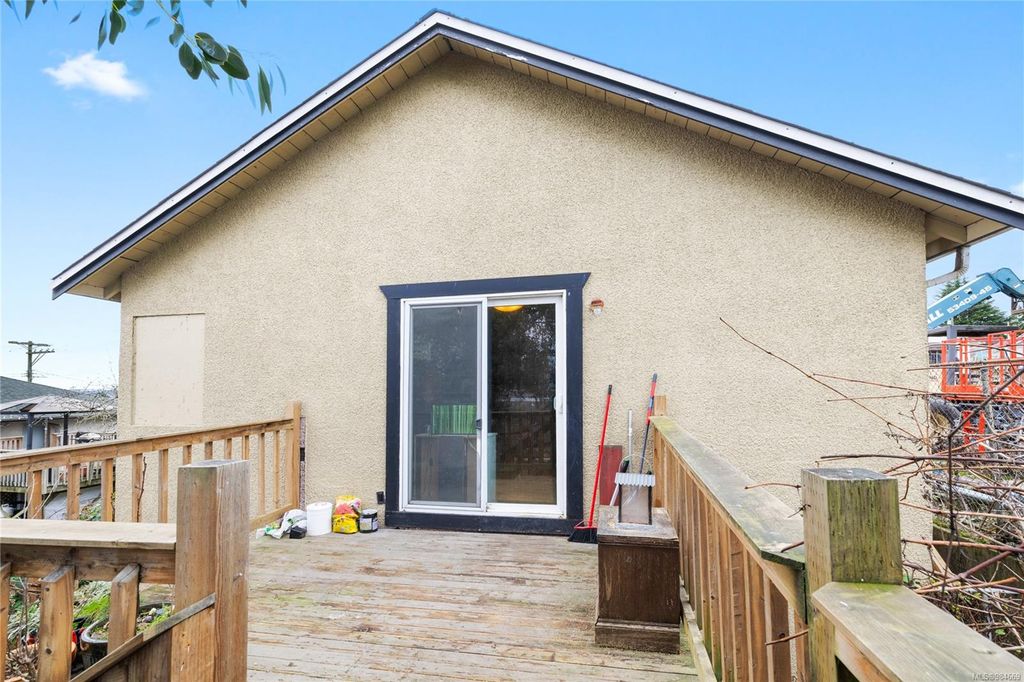 listing image 16044304823887269350