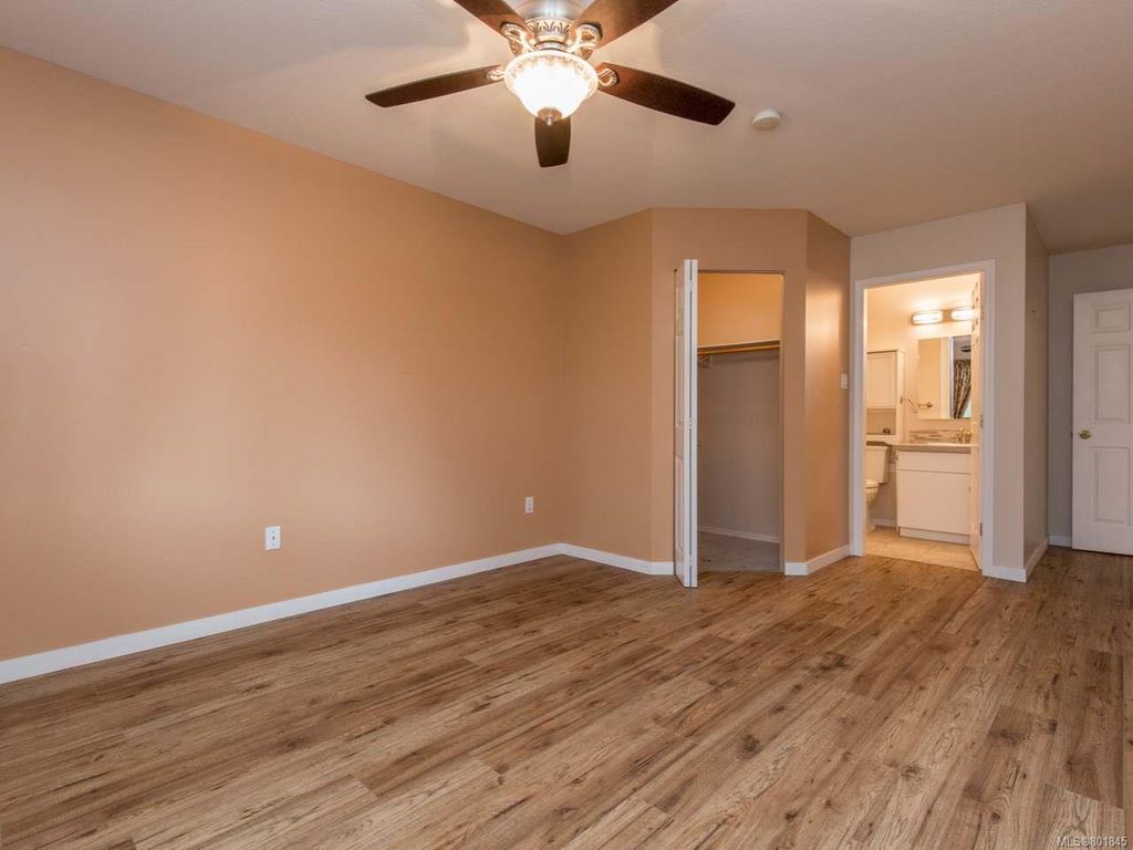 listing image 16040701379968072185