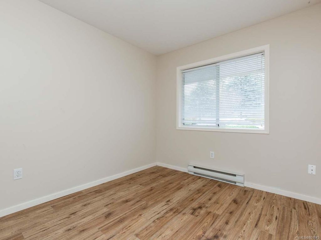 listing image 16042770522033130217