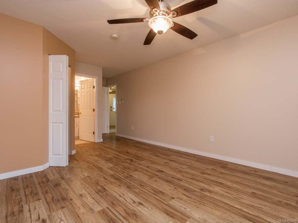 listing image 16042413705958686124