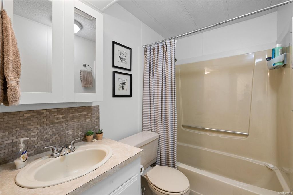 listing image 16044989123688456075