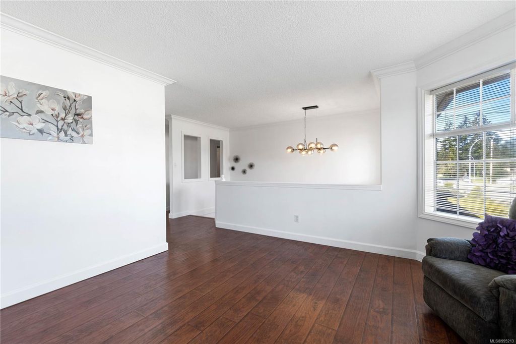 listing image 16044561467929892972