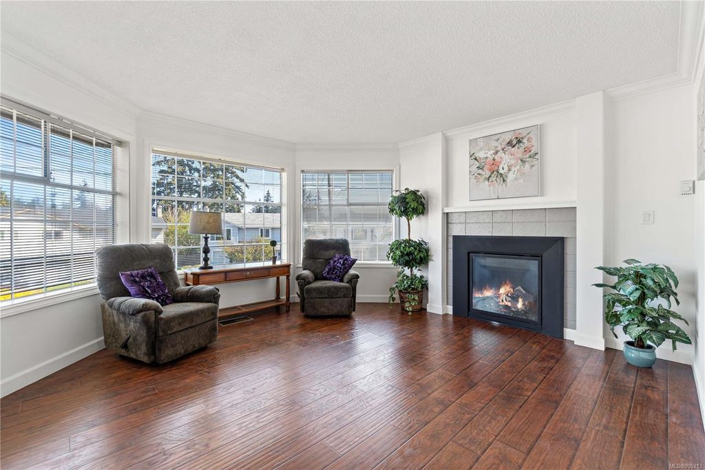 listing image 16041209855978585913