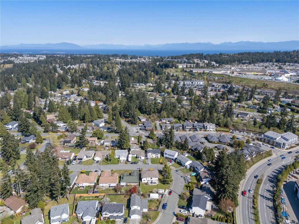 listing image 16044239575356426687