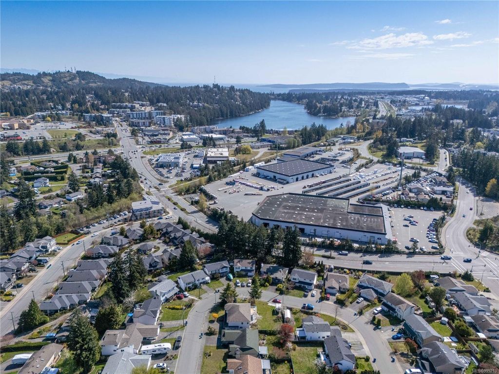 listing image 16043379553435065412